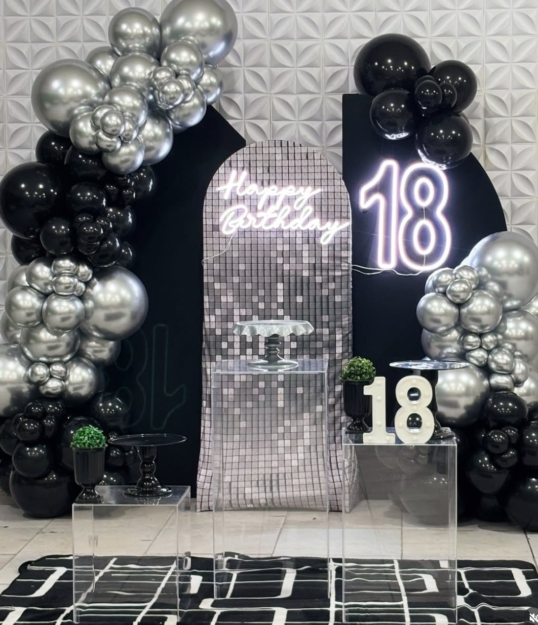Preto Com Prata Decoração  - Mãe&filhas