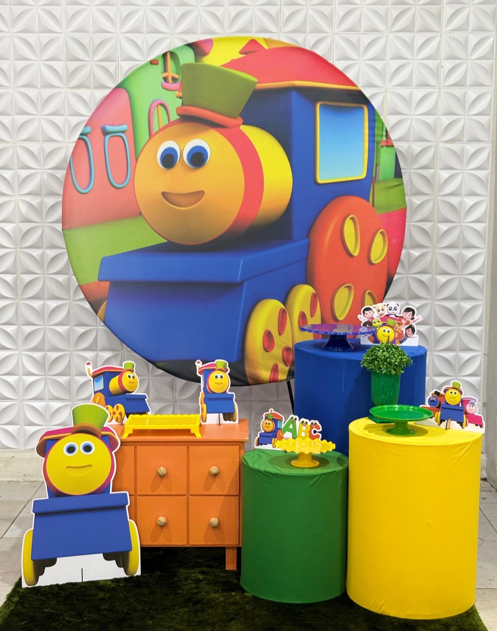 Bob O Trem Com Cômoda  - Mãe&filhas