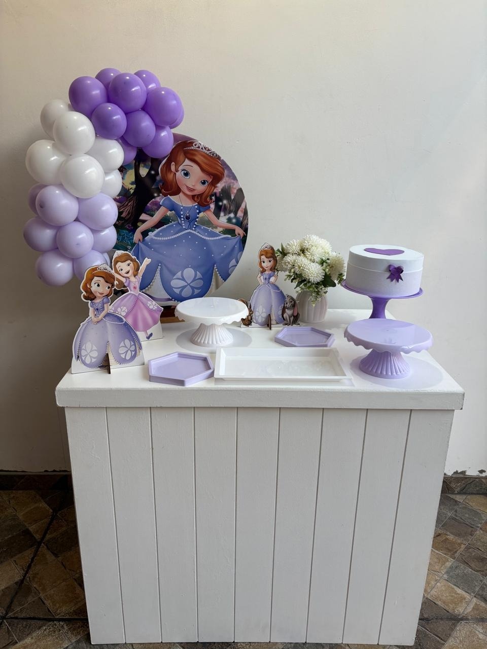 Mini Kit Princesa Sofia Com Mesa Fack - CRISOLIVEIRA FEST