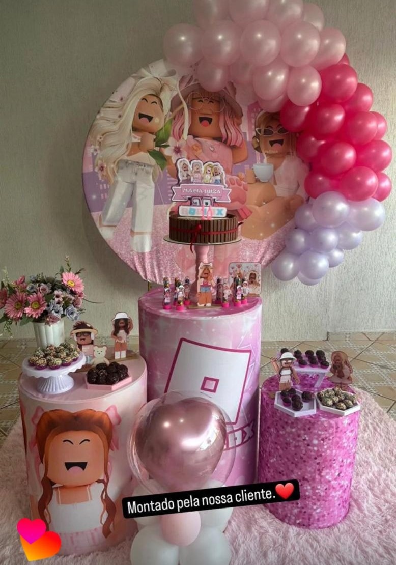 Montagem da Cliente / Kit Roblox Menina - CRISOLIVEIRA FEST