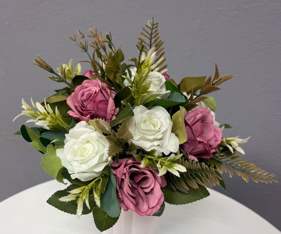Flor - Rosas Branca E Roxa - Festa e Arte Decorações