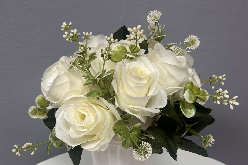 Flor - Rosas Brancas - Festa e Arte Decorações