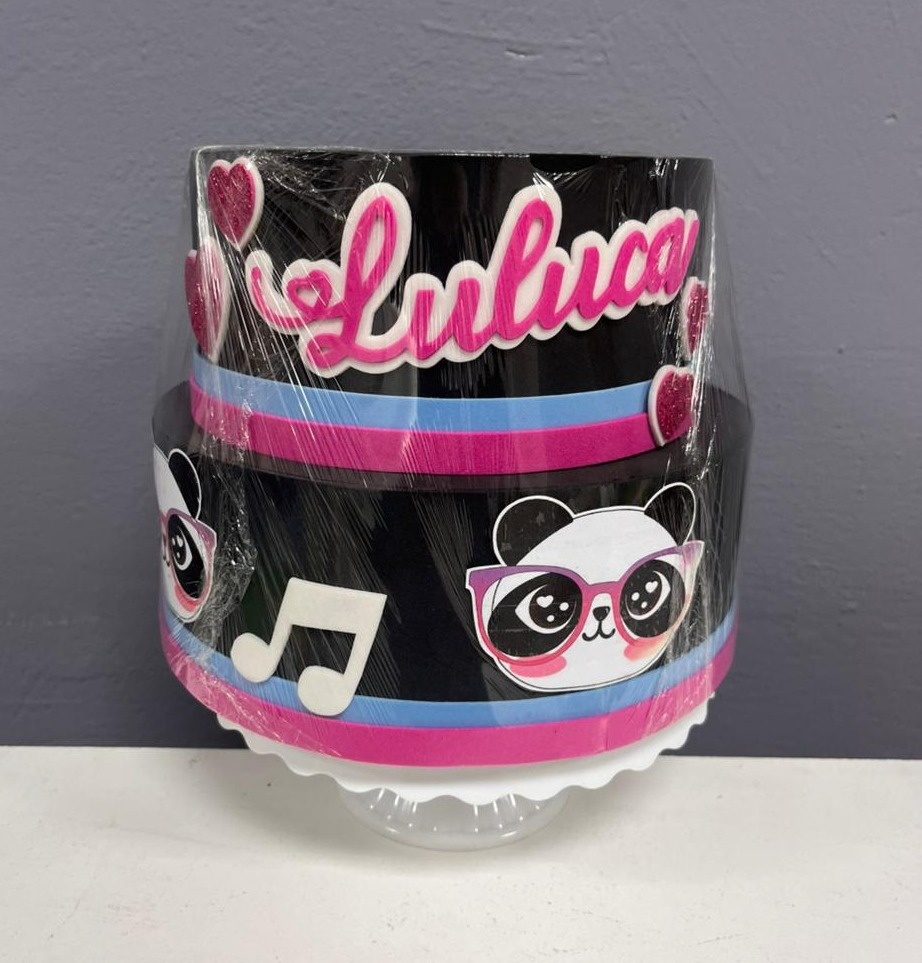 Bolo Fake - Luluca - Festa e Arte Decorações