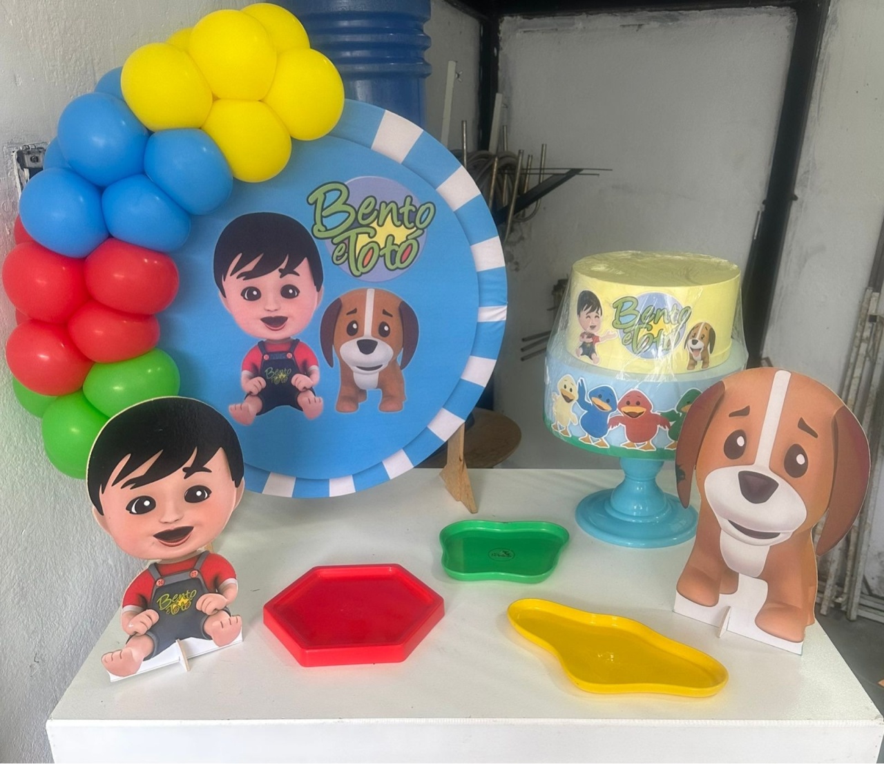 Mk - Bento E Totó  - Festa e Arte Decorações