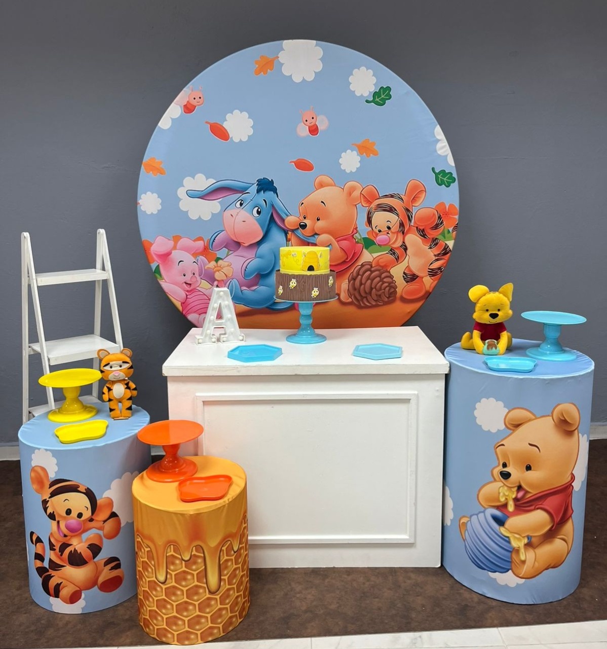 Ursinho Pooh - Prata  - Festa e Arte Decorações