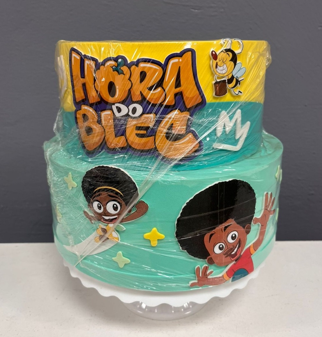 Bolo Fake - A Hora Do Black - Festa e Arte Decorações