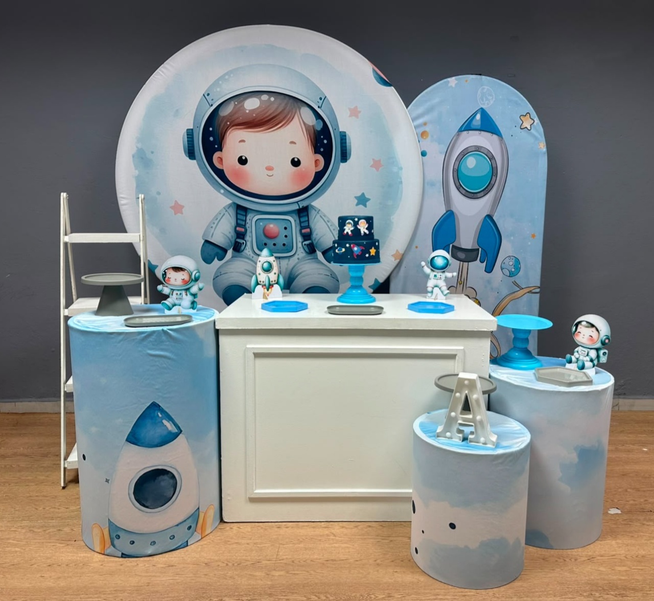 Astronauta Baby - Ouro - Festa e Arte Decorações