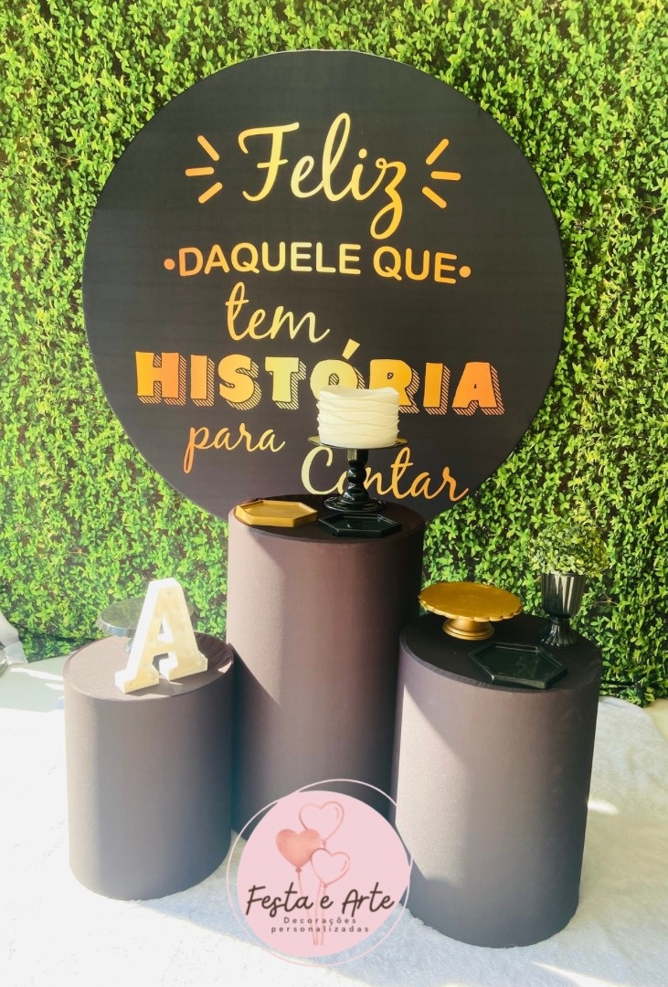 Feliz Aquele Que Tem História Pra Contar - Festa e Arte Decorações