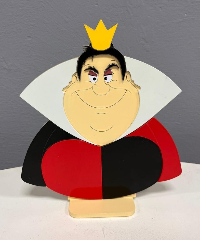 Display 3D - Rainha Vermelha (Alice No País das Maravilhas) - Festa e Arte Decorações
