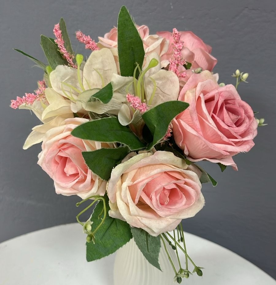 Flor (Buque) - Rosê - Festa e Arte Decorações