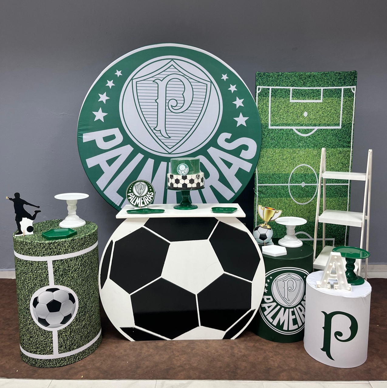 Palmeiras - Ouro  - Festa e Arte Decorações