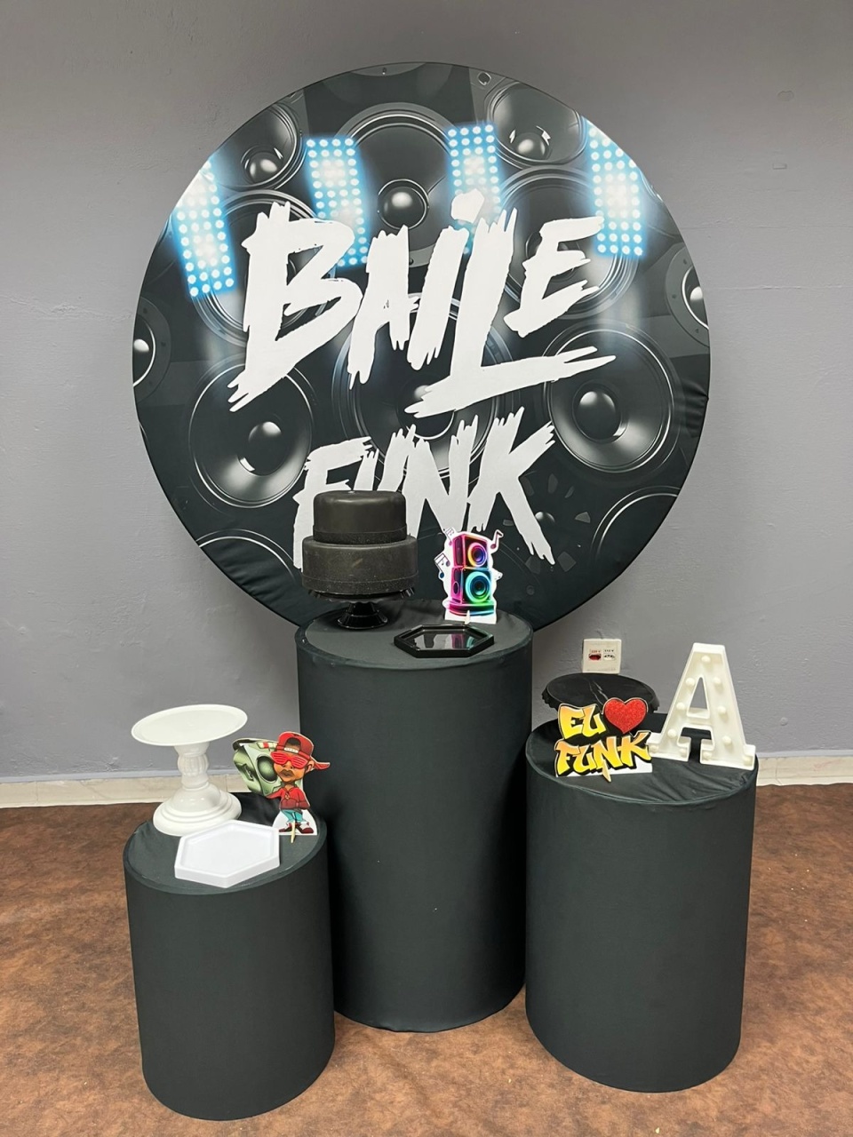 Baile Funk  - Festa e Arte Decorações