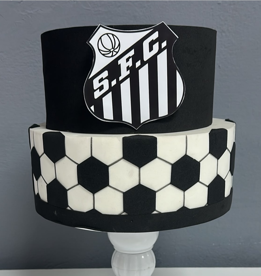 Bolo Fake - Santos - Festa e Arte Decorações