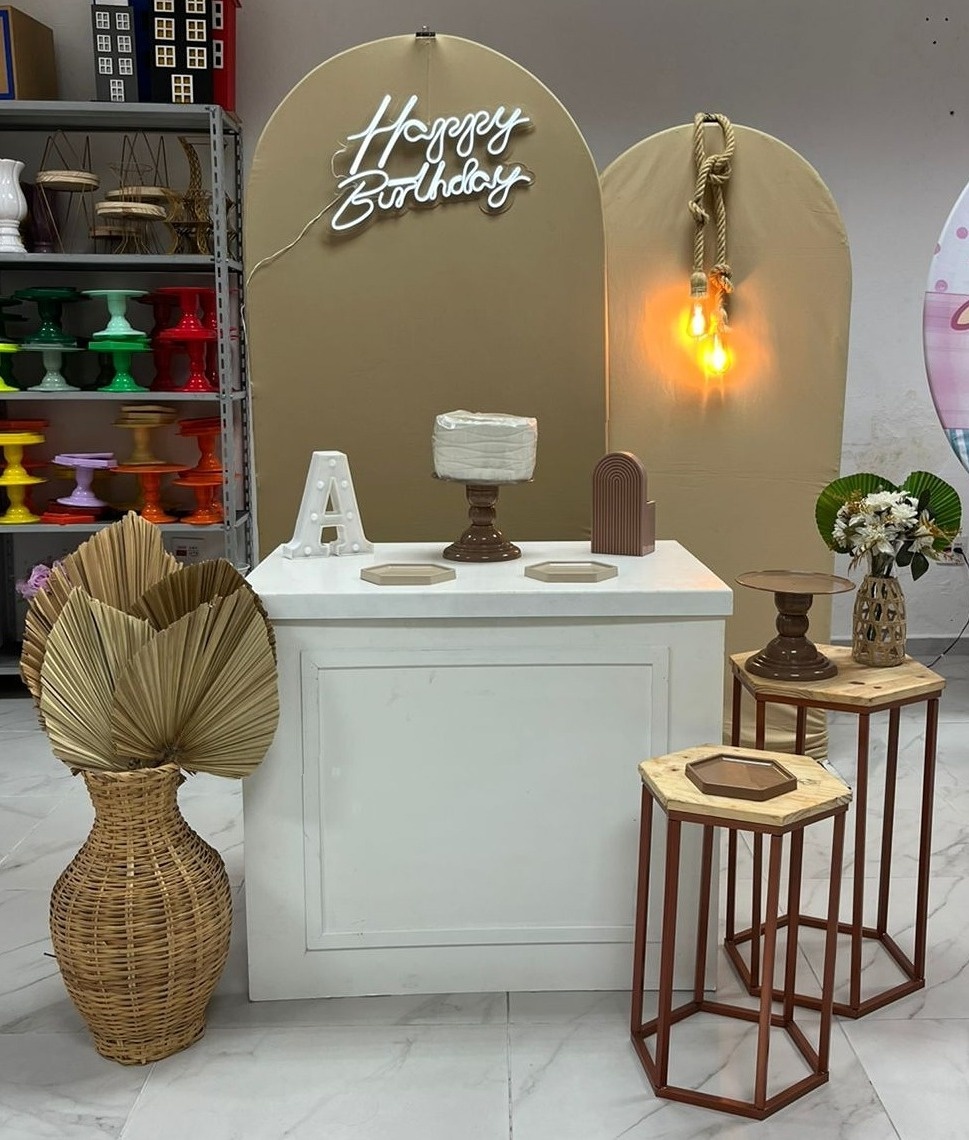 Bege Rustico  - Festa e Arte Decorações