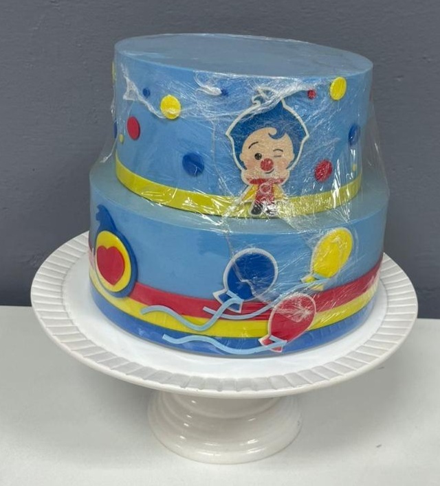 Bolo Fake - Heróis Do Coração / Palhaço Plimplim - Festa e Arte Decorações