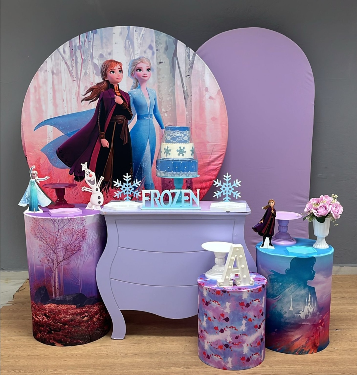Frozen - Adulta 2 - Ouro - Festa e Arte Decorações