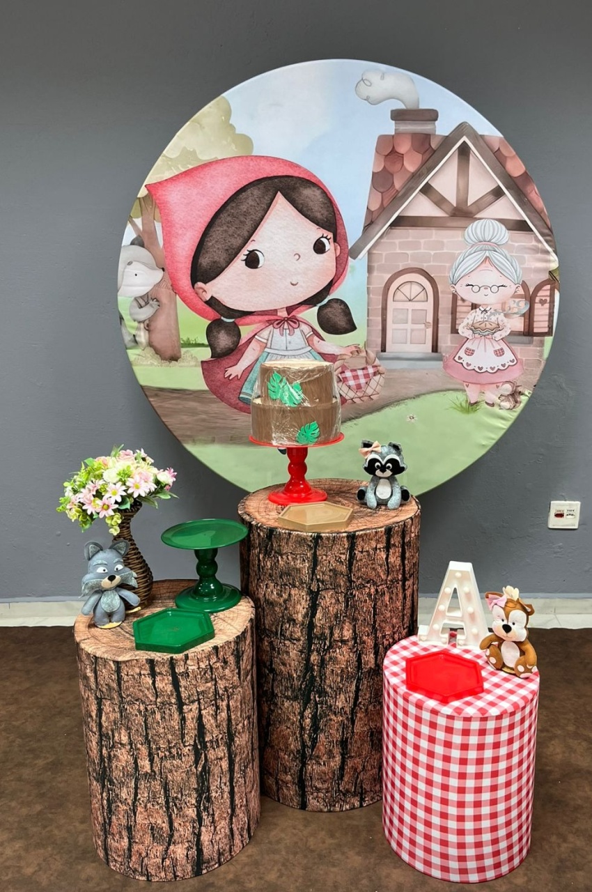 Chapeuzinho Vermelho  - Festa e Arte Decorações