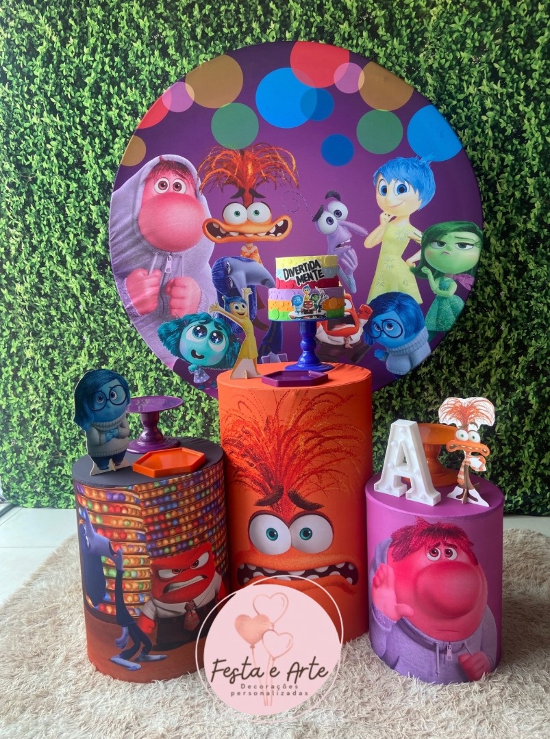 Divertidamente Iil - Festa e Arte Decorações