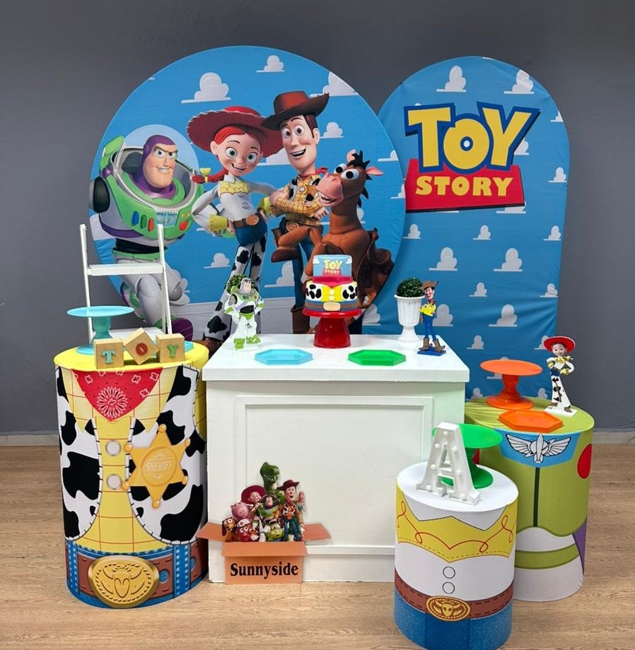 Toy Story - Ouro - Festa e Arte Decorações
