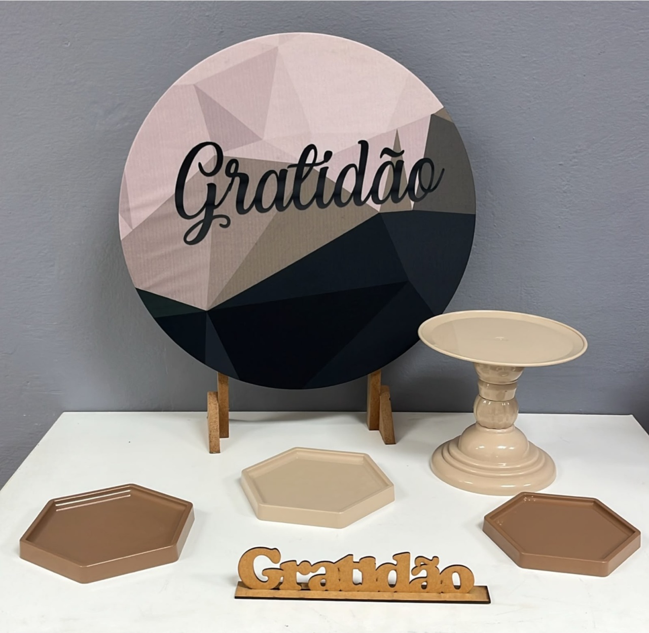 Mk - Gratidão Preto - Festa e Arte Decorações