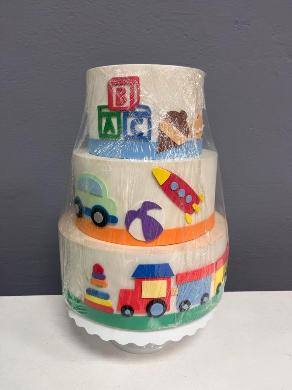 Bolo Fake - Brinquedos - Festa e Arte Decorações