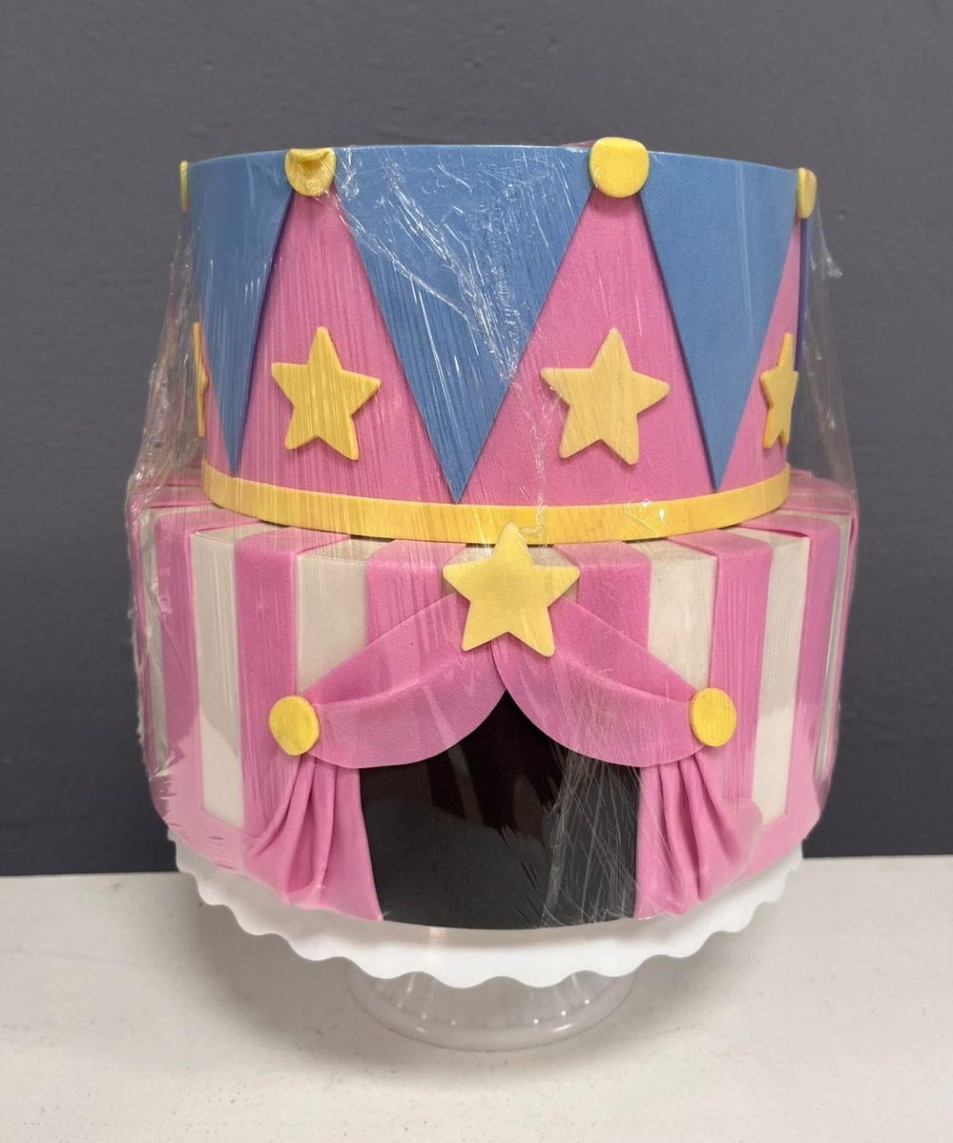 Bolo Fake - Circo Rosa - Festa e Arte Decorações