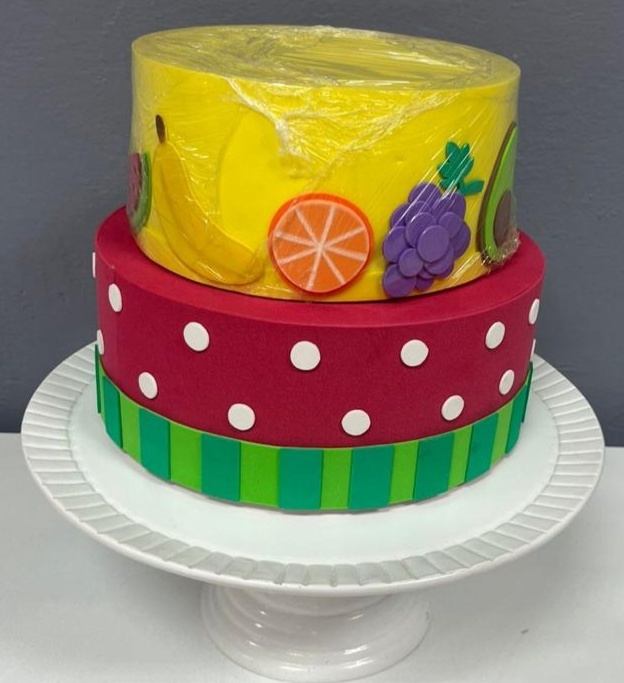 Bolo Fake - Frutas - Festa e Arte Decorações