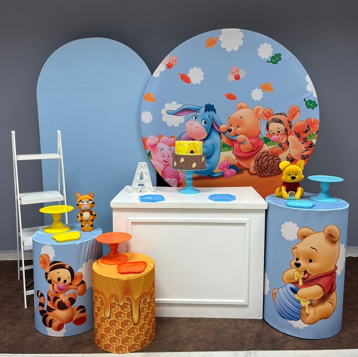 Ursinho Pooh - Ouro  - Festa e Arte Decorações