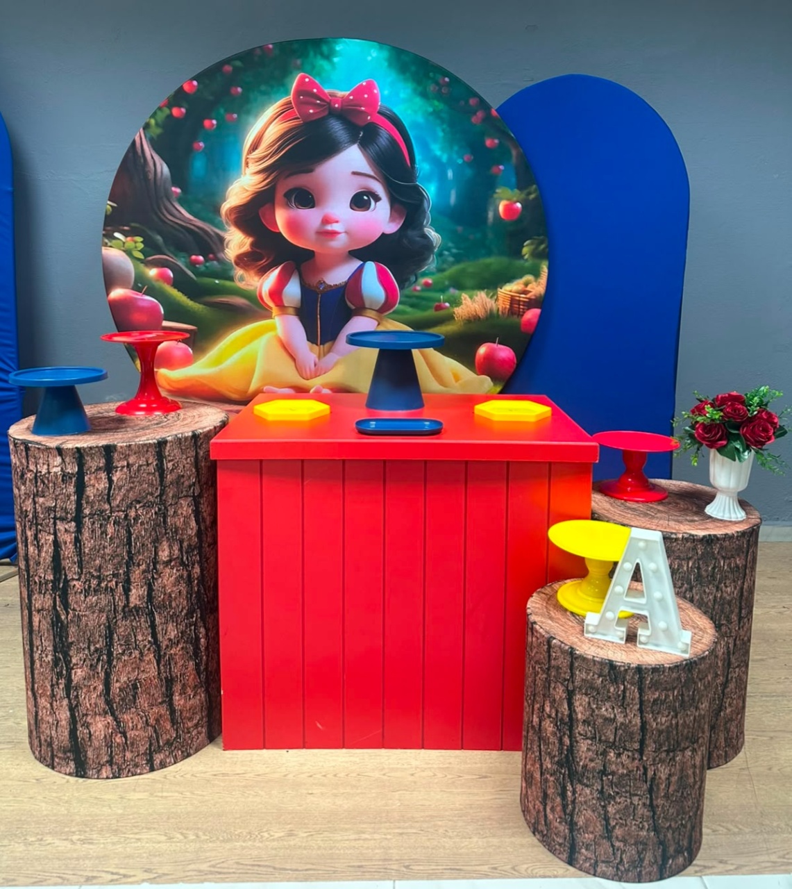 Branca de Neve Baby - Ouro - Festa e Arte Decorações