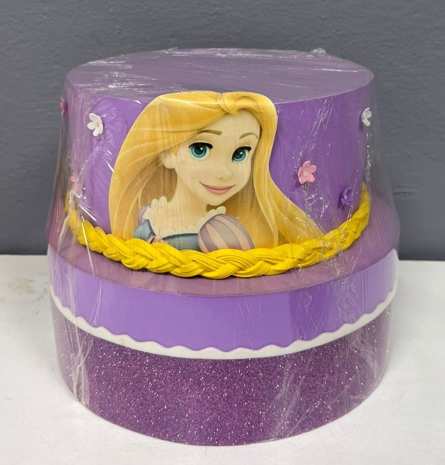 Bolo Fake - Rapunzel - Festa e Arte Decorações