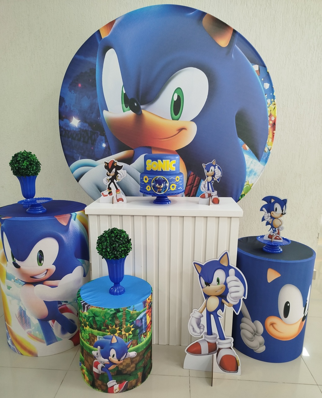 Sonic Com Mesa Branca  - ana_decoracoes.peguemonte