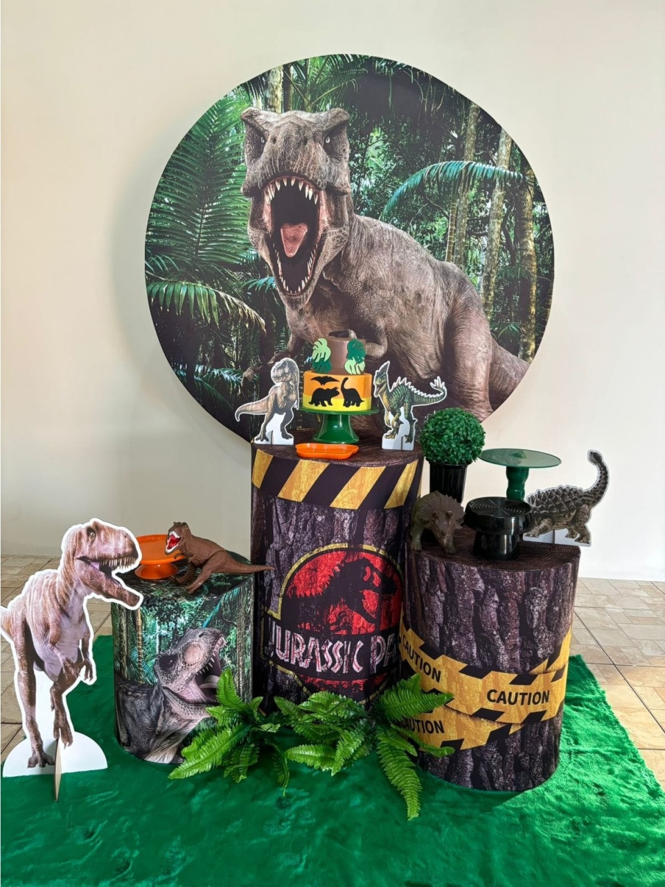 Jurassic Park - Luli Pegue e monte 