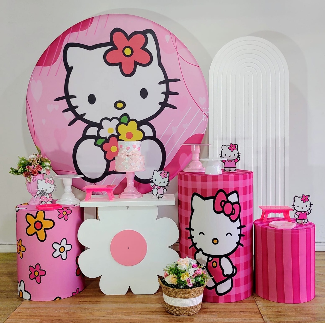 Hello Kitty Kit Composicao Romano Mdf Branco - DFEST PEGUE E MONTE