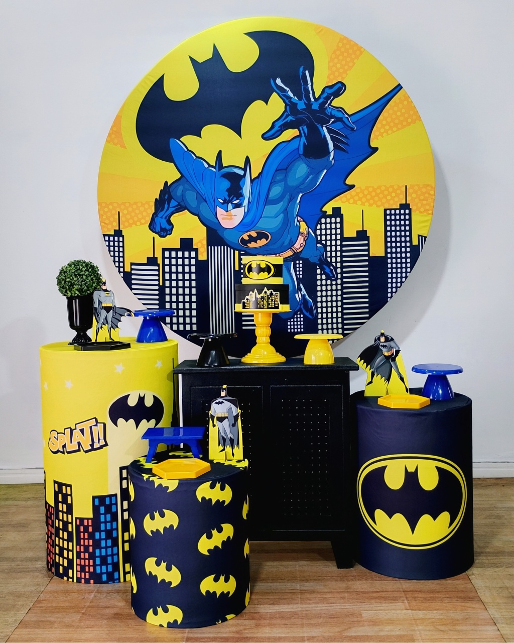 Batman Kit Ouro - DFEST PEGUE E MONTE