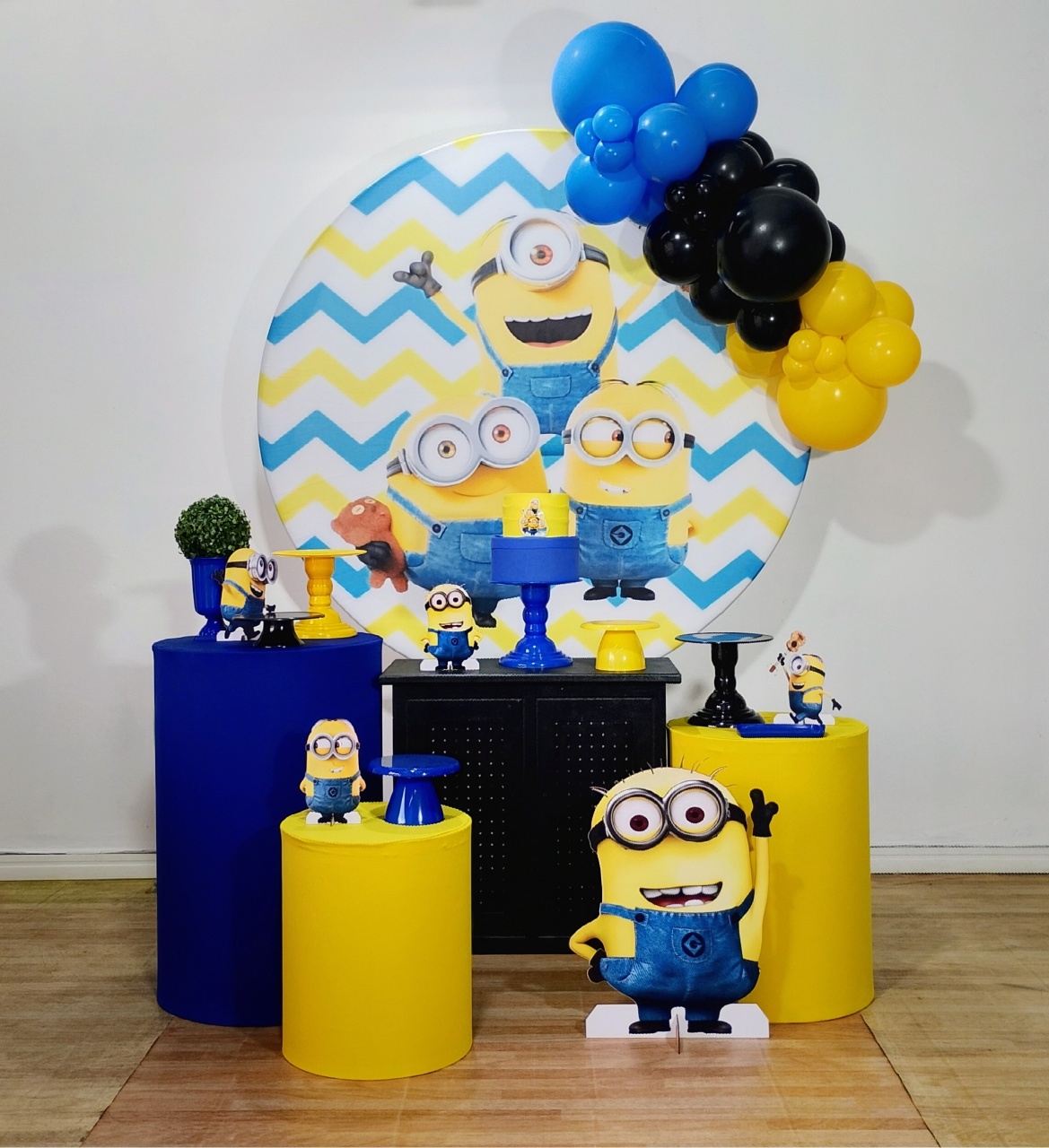 Minions Kit Composicao  - DFEST PEGUE E MONTE