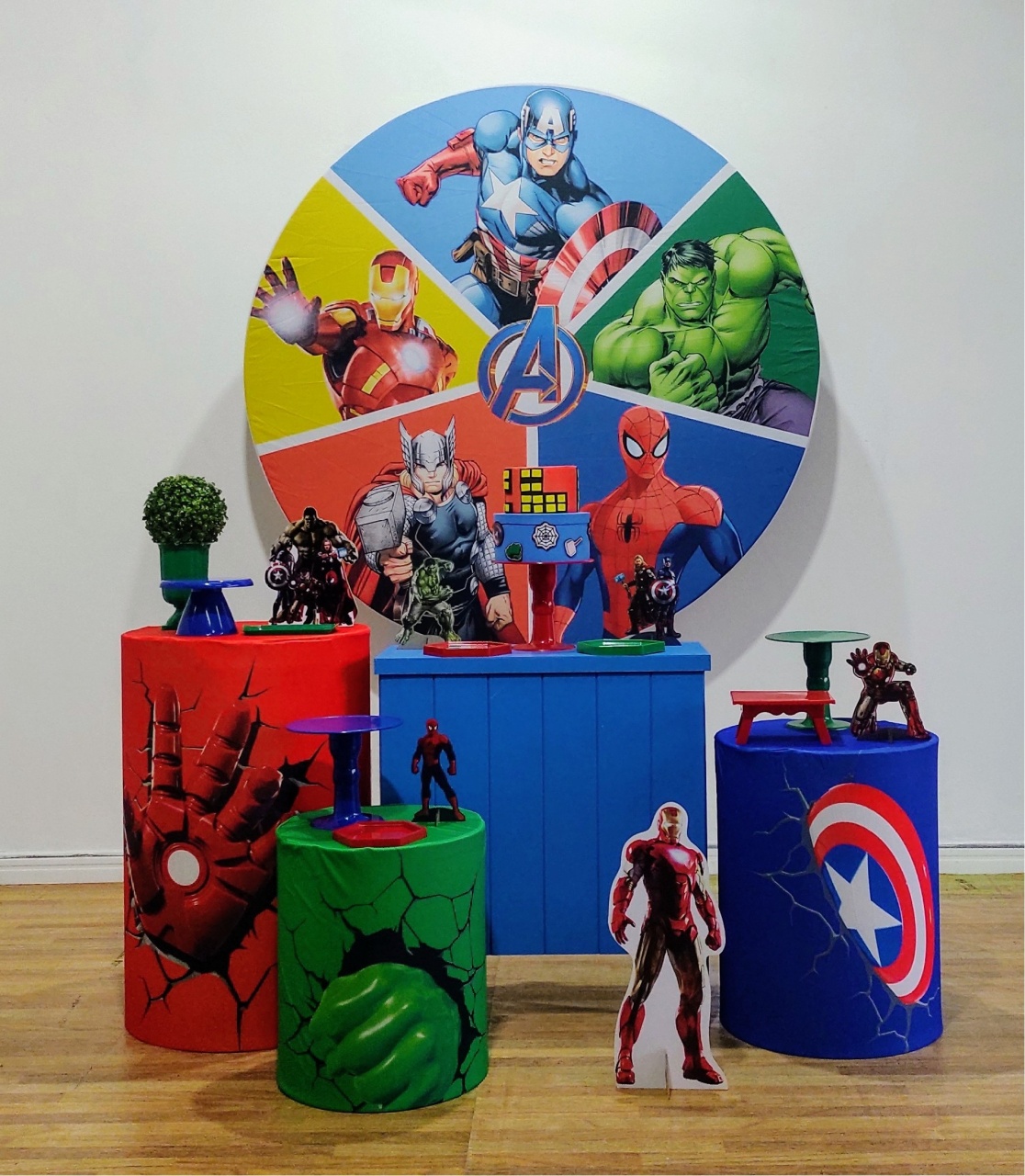 Vingadores  2 Kit Ouro - DFEST PEGUE E MONTE