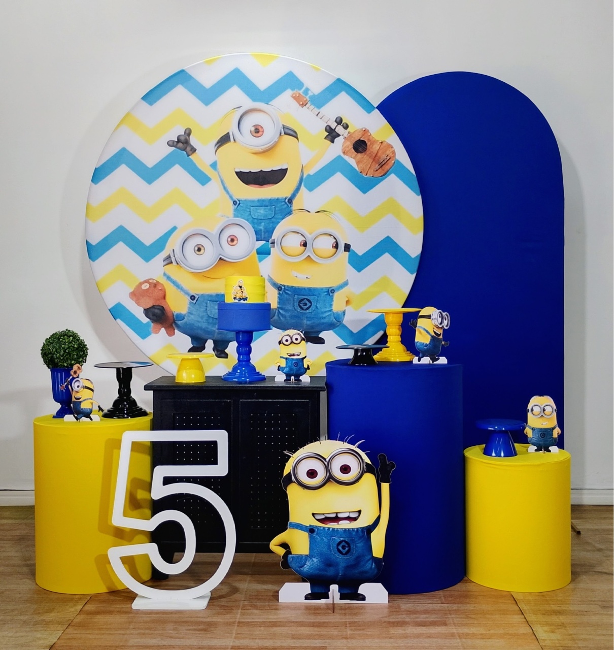 Minions Kit Composicao - DFEST PEGUE E MONTE
