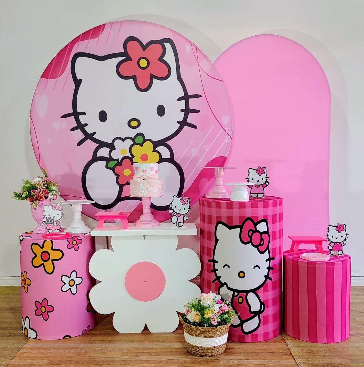 Hello Kitty Kit Diamante            - DFEST PEGUE E MONTE