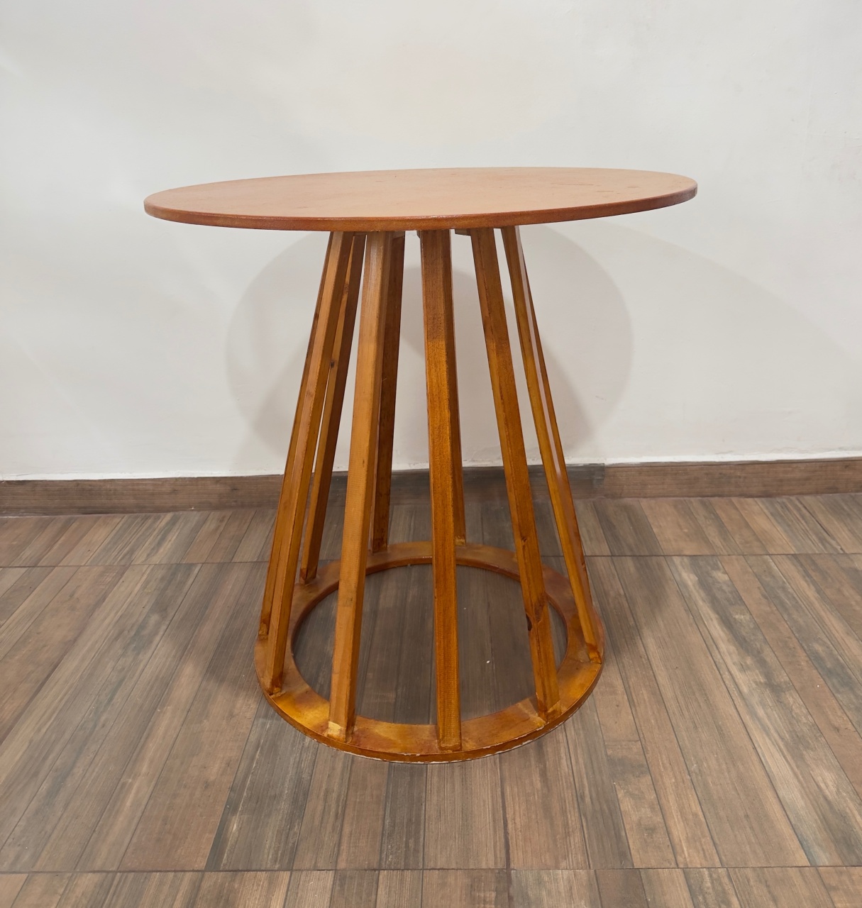 913- Mesa de Madeira Cone Ripada Rústica 80 Cm Larg X 78 Cm Alt - PRIME DECOR RJ