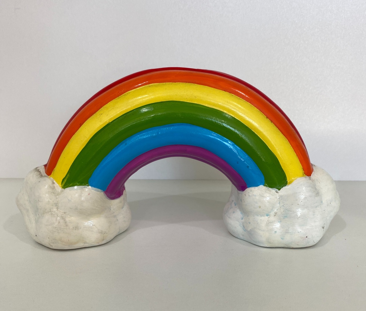 688- Arco Iris Cores Enfeite de Ceramica 23 Cm Comp X 12 Cm Alt -M - PRIME DECOR RJ