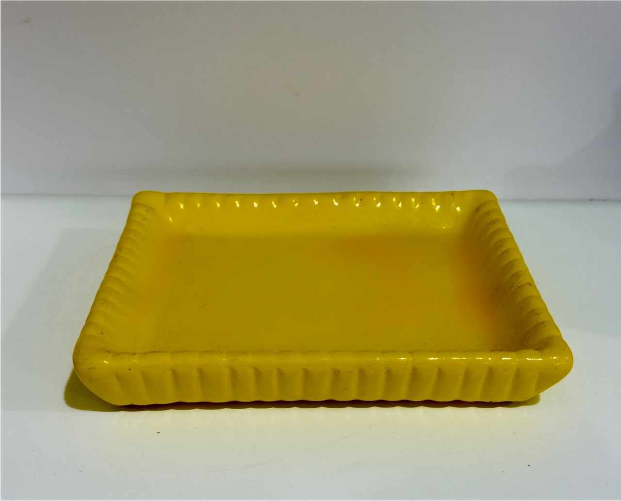 317- Bandeja Ceramica Retangular Amarelo Manteiga 18,5 Cm Comp X 16 Cm Larg X 3 Cm Alt -M - PRIME DECOR RJ