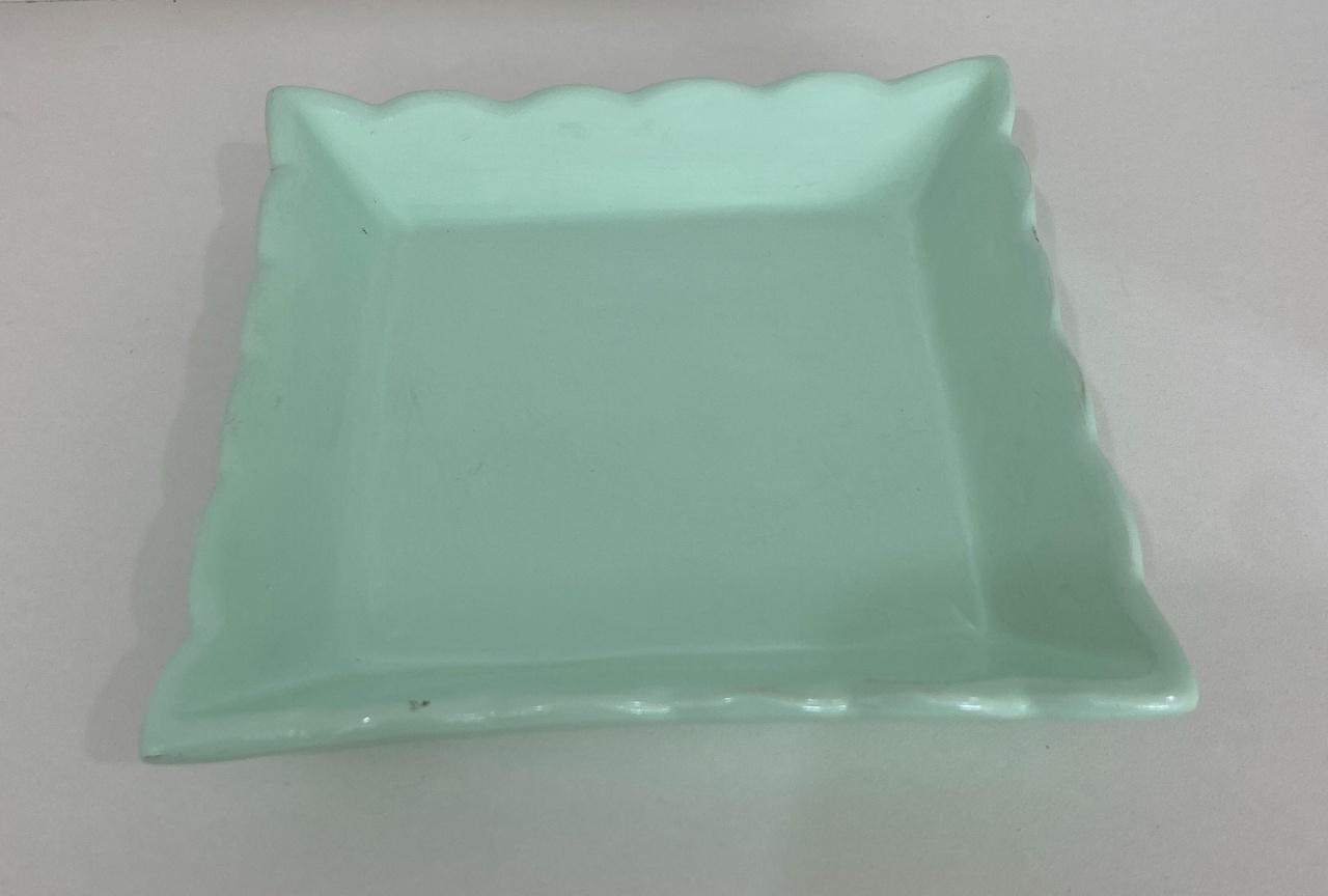 313- Bandeja Ceramica  Quadrada Detalhe Onda Verde Piscina 14,5 Cm Larg X 3 Cm Alt - P - PRIME DECOR RJ