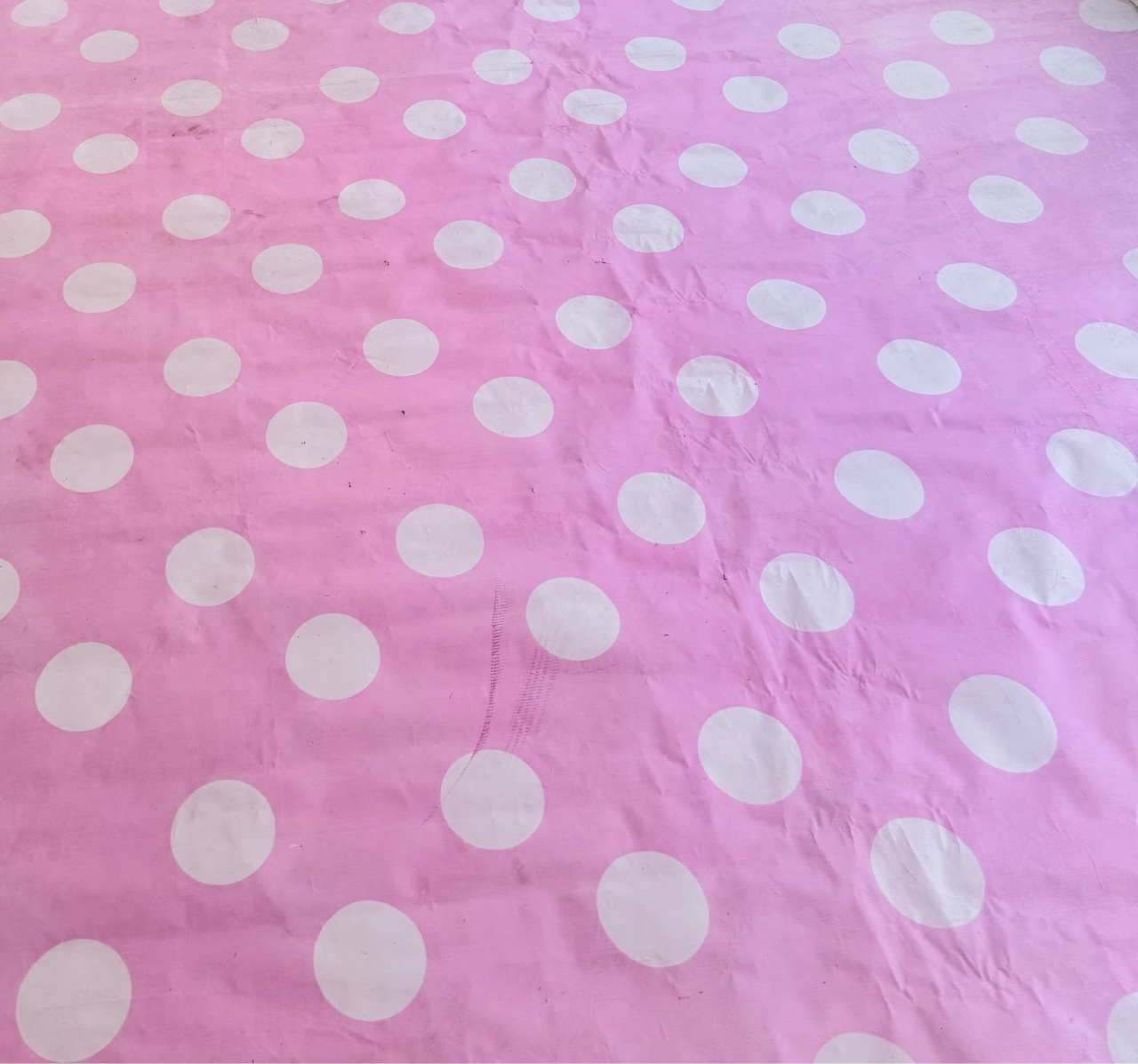 Tapete de Lona - Rosa de Bolhinhas Branca 3M - PRIME DECOR RJ
