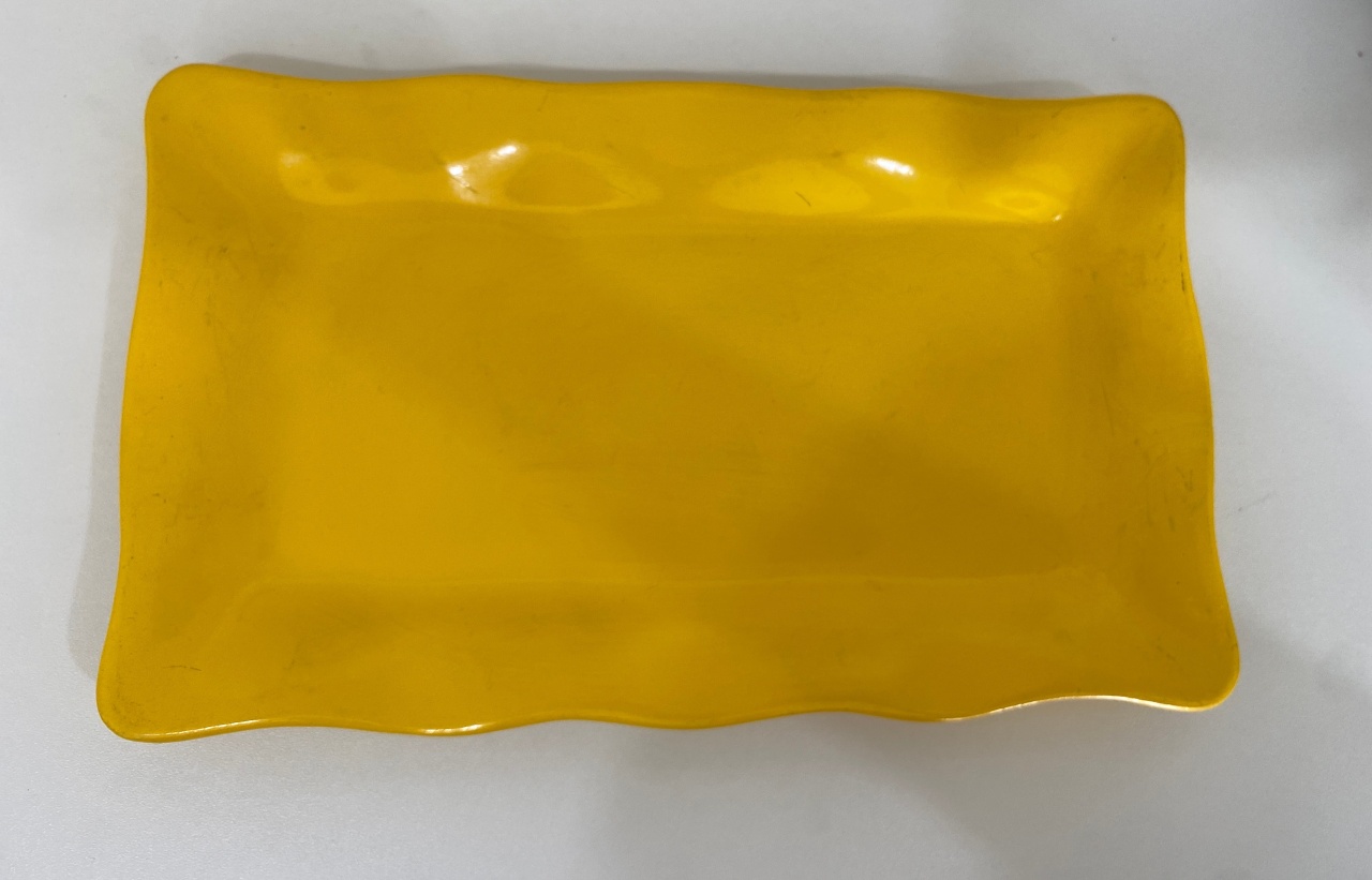321- Bandeja Ceramica Amarelo Canario  Retangular  Ondulada 27 Cm Comp X 16 Cm Larg- Rasa - M  - PRIME DECOR RJ