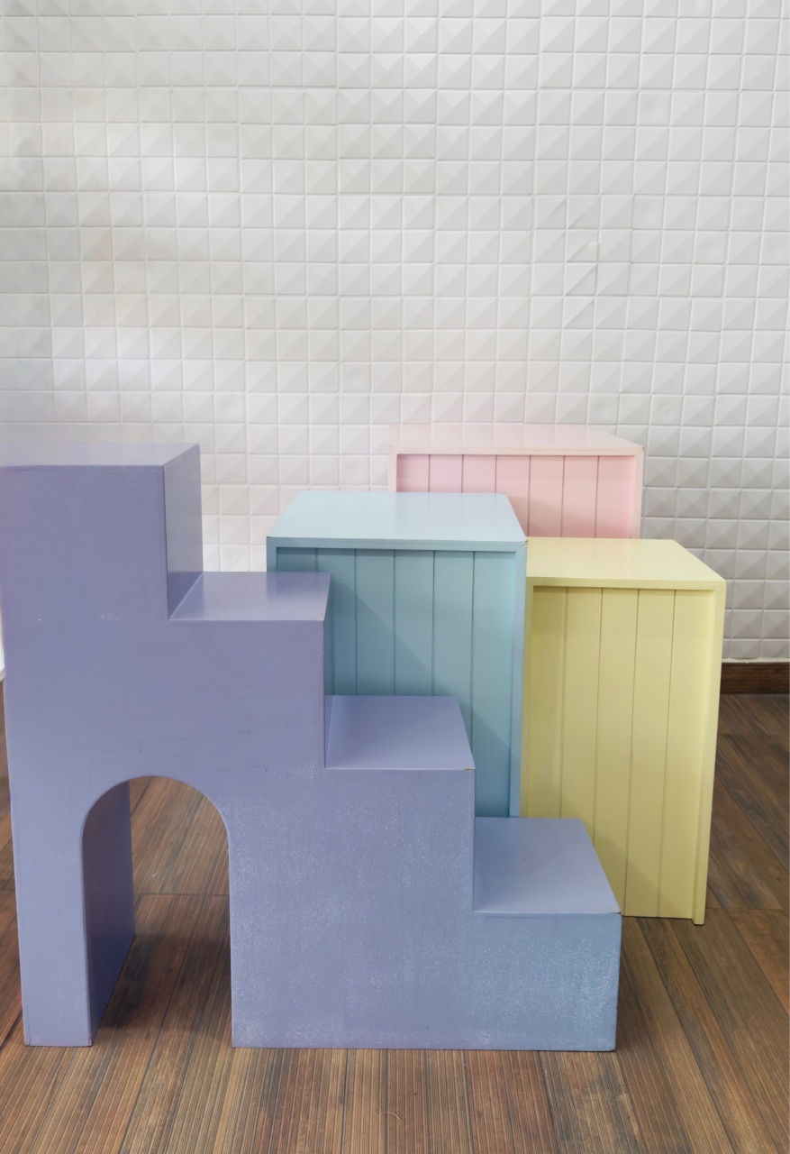 Quarteto Cand  de Mesas Cubo Cand 3 Em 1 + Escadinha Lilas Cand - PRIME DECOR RJ