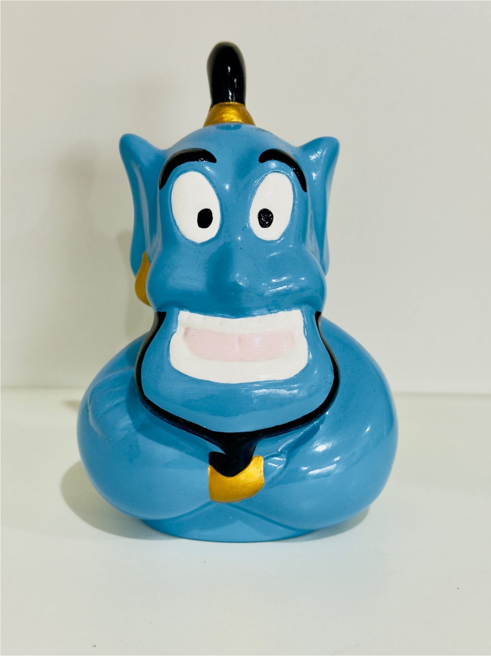 Enfeite de Mesa de Ceramica Detalhe Genio Alladin 17,5 Cm Alt - PRIME DECOR RJ