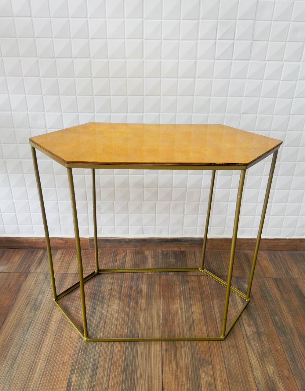 Mesas de Ferro Sextavada Dourada G - PRIME DECOR RJ