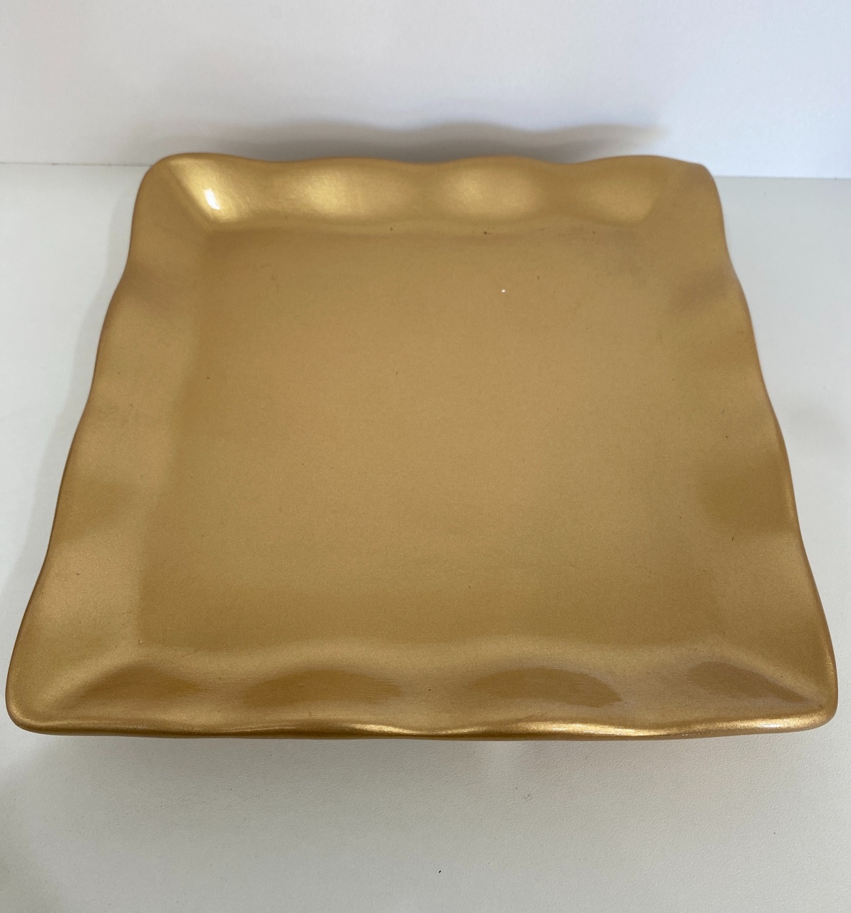 23- Bandeja Ceramica Quadrada S/ Apoio Dourada 19 X 3 Alt Cm -M - PRIME DECOR RJ