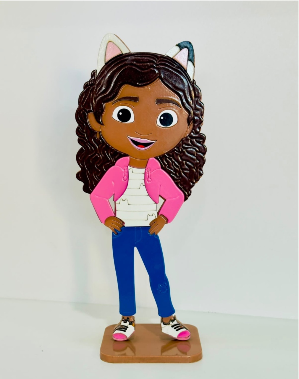 769- Boneca Hey Gabby Enfeite de Madeira 11,5 Cm Larg X 28 Cm Alt - M - PRIME DECOR RJ