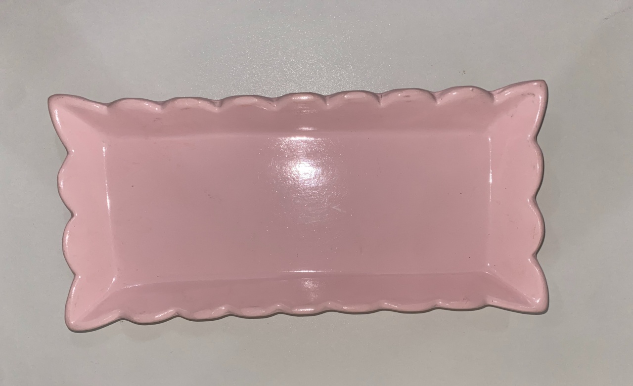 28-  Bandeja Ceramica  Retangular Detalhe Onda Rosa Bebe 25 Cm Larg X 11,5 Cm X 3 Cm - M  - PRIME DECOR RJ